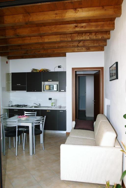 Residence Mirena - Rebomaholidays Tignale Ruang foto