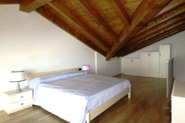 Residence Mirena - Rebomaholidays Tignale Bagian luar foto