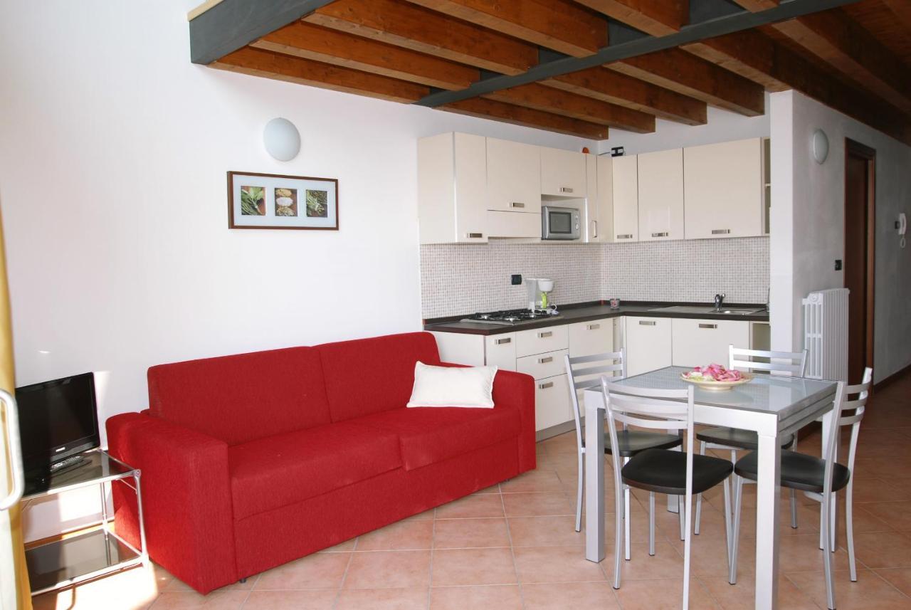 Residence Mirena - Rebomaholidays Tignale Bagian luar foto