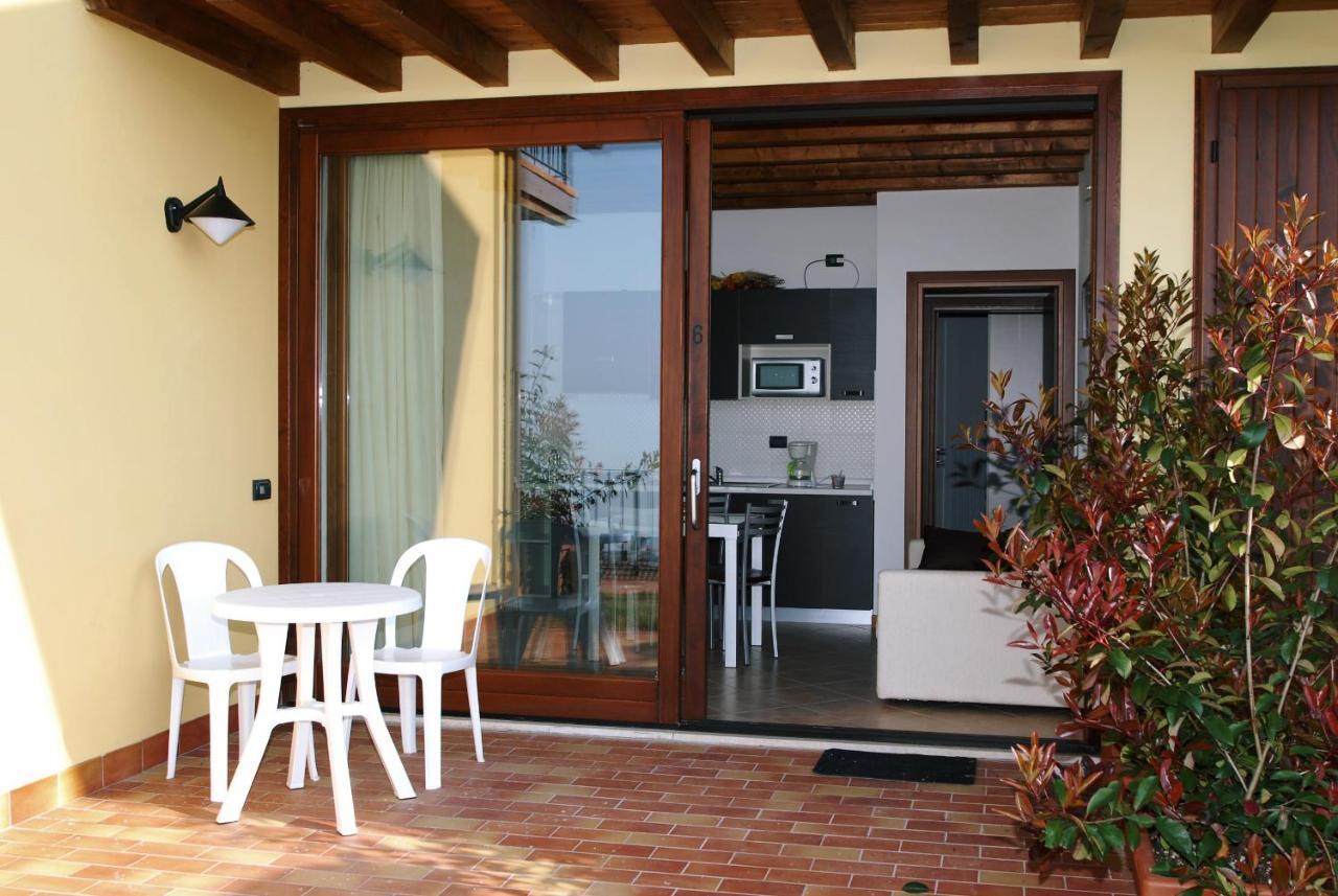 Residence Mirena - Rebomaholidays Tignale Bagian luar foto