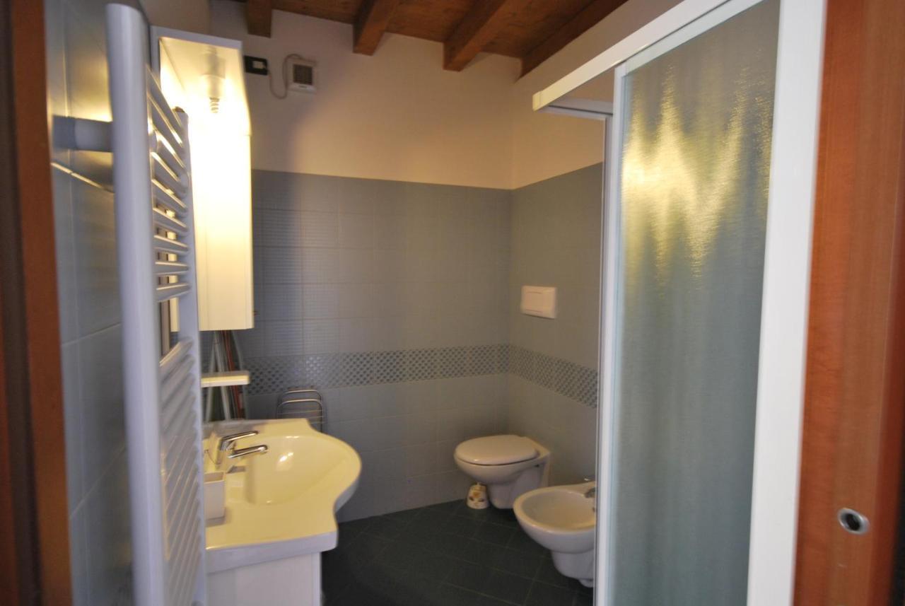 Residence Mirena - Rebomaholidays Tignale Bagian luar foto